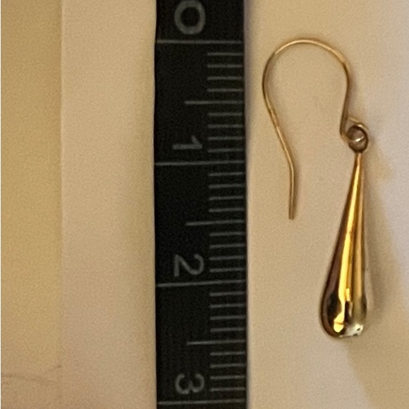 Elegant Gold Teardrop Earrings - Picture 6 of 9